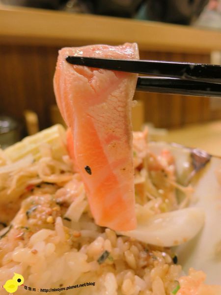 【台北】小六食堂日式料理-傳說中的名店、新鮮吃的到-炙燒鮭魚、比目魚