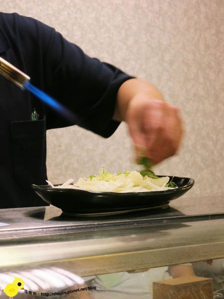 【台北】小六食堂日式料理-傳說中的名店、新鮮吃的到-炙燒鮭魚、比目魚