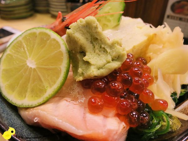 【台北】小六食堂日式料理-傳說中的名店、新鮮吃的到-炙燒鮭魚、比目魚