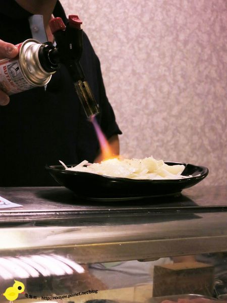 【台北】小六食堂日式料理-傳說中的名店、新鮮吃的到-炙燒鮭魚、比目魚