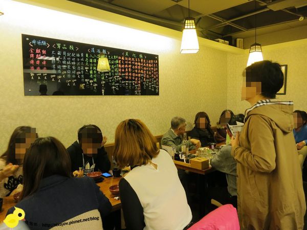 【台北】小六食堂日式料理-傳說中的名店、新鮮吃的到-炙燒鮭魚、比目魚