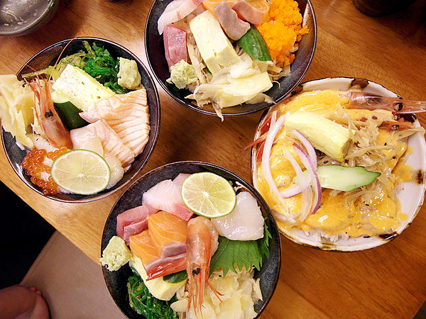 小六食堂:【行天宮站】小六食堂。排隊排到天荒地老