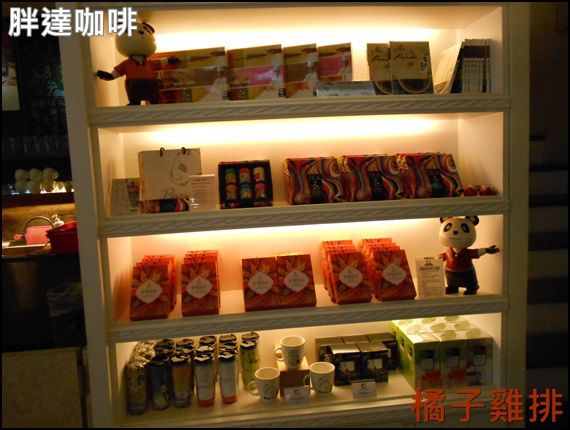 胖達咖啡輕食館 早午餐 下午茶專賣：口碑NO.26-台中-胖達咖啡輕食館-可愛熊貓拉花