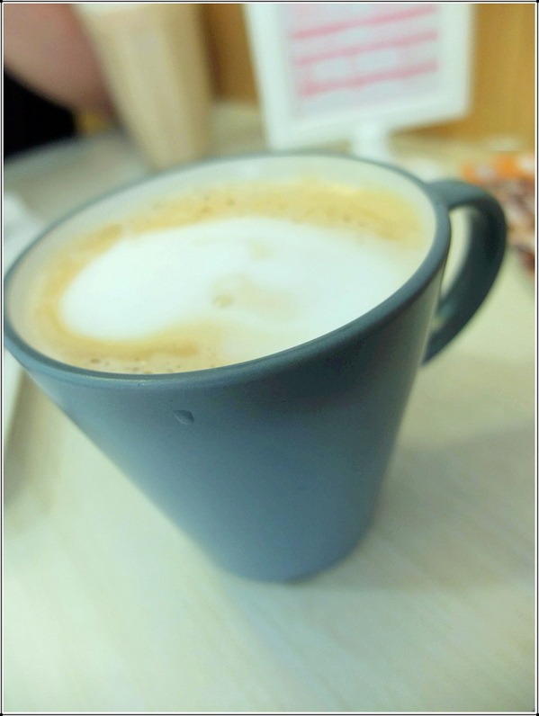 玻爾鬆餅(敦南店)：【團購券】我在「玻爾」遇見清脆甜蜜的珍珠糖鬆餅ღ