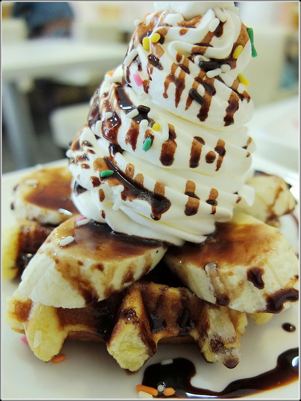 玻爾鬆餅(敦南店)：【團購券】我在「玻爾」遇見清脆甜蜜的珍珠糖鬆餅ღ