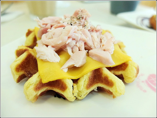 玻爾鬆餅(敦南店)：【團購券】我在「玻爾」遇見清脆甜蜜的珍珠糖鬆餅ღ