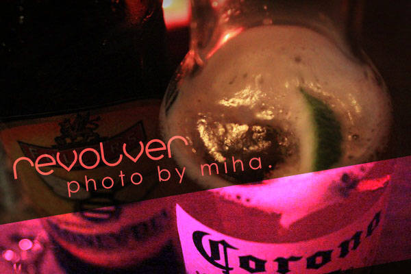 臺北酒吧 ▌中正紀念堂4號出口,Revolver Bar:奇妙的鹹酥雞啤酒