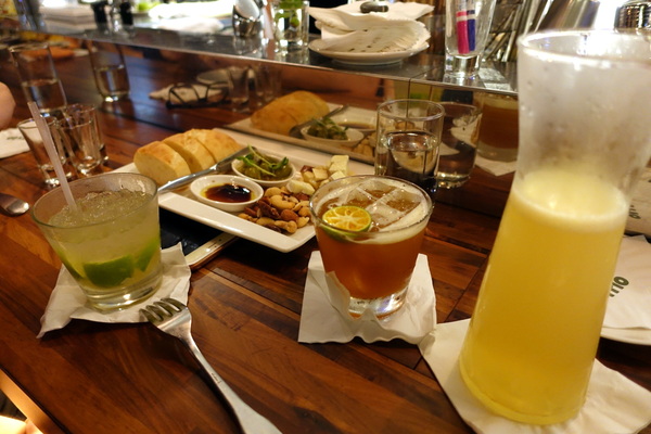 Trio café 三重奏:(胖樺食記)華山文創推薦酒吧”Trio Café三重奏”/捷運忠孝新生/調酒好喝餐點美味