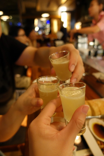 Trio café 三重奏:(胖樺食記)華山文創推薦酒吧”Trio Café三重奏”/捷運忠孝新生/調酒好喝餐點美味