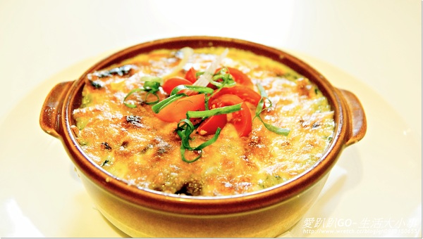 Oyami cafe:【食記/台北市】夏天就是要吃芒果鬆餅