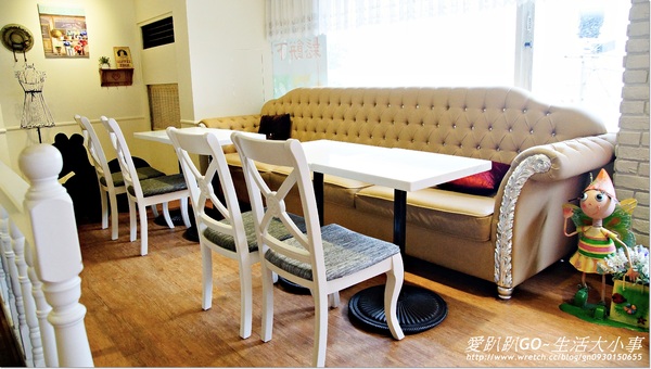 Oyami cafe:【食記/台北市】夏天就是要吃芒果鬆餅