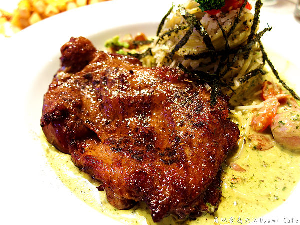 Oyami cafe：《試吃》巷弄中的Tiffany藍，女孩們尖叫吧！【Oyami Cafe】（西門町、鄉村風、咖啡、下午茶、甜點、義大利麵、捷運西門站）