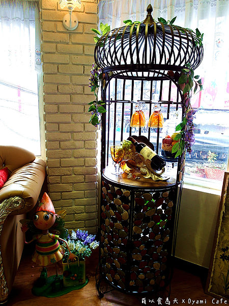 Oyami cafe：《試吃》巷弄中的Tiffany藍，女孩們尖叫吧！【Oyami Cafe】（西門町、鄉村風、咖啡、下午茶、甜點、義大利麵、捷運西門站）