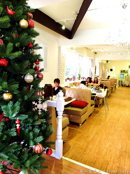 Oyami cafe：《試吃》巷弄中的Tiffany藍，女孩們尖叫吧！【Oyami Cafe】（西門町、鄉村風、咖啡、下午茶、甜點、義大利麵、捷運西門站）