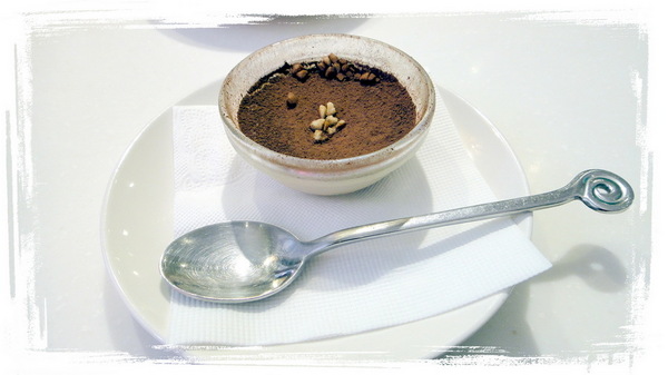 Oyami cafe：【台北西門】在Oyami cafe找到屬於你的白馬王子