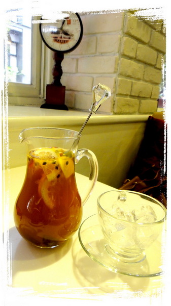 Oyami cafe：【台北西門】在Oyami cafe找到屬於你的白馬王子