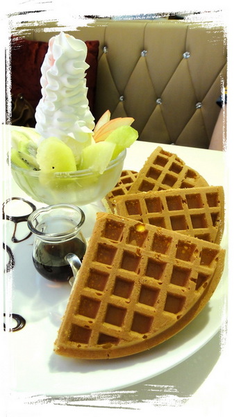 Oyami cafe：【台北西門】在Oyami cafe找到屬於你的白馬王子