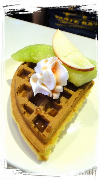 Oyami cafe：【台北西門】在Oyami cafe找到屬於你的白馬王子