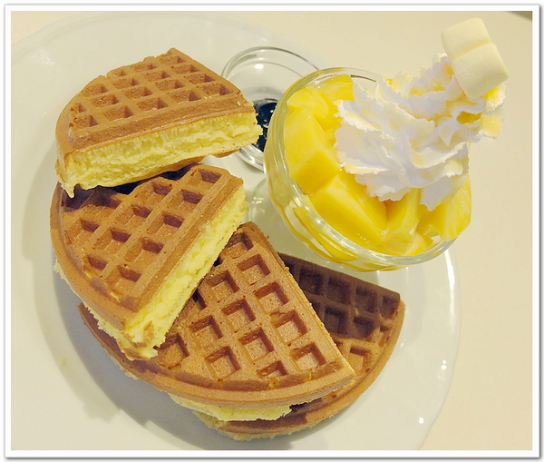 Oyami cafe：【Oyami cafe】 Mafia酸甜初體驗ღ超有料的海鮮燉飯ღ盆栽咖啡超好喝ღ