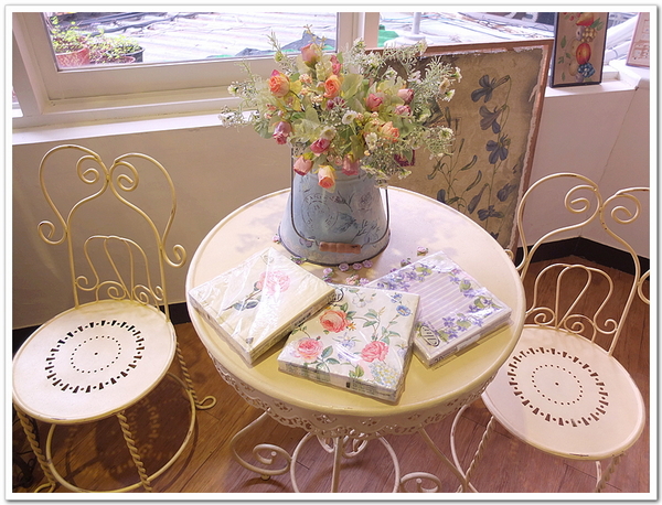 Oyami cafe：【Oyami cafe】 Mafia酸甜初體驗ღ超有料的海鮮燉飯ღ盆栽咖啡超好喝ღ