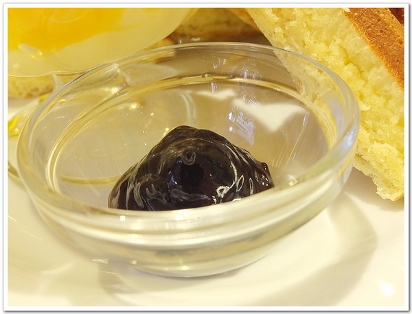 Oyami cafe：【Oyami cafe】 Mafia酸甜初體驗ღ超有料的海鮮燉飯ღ盆栽咖啡超好喝ღ