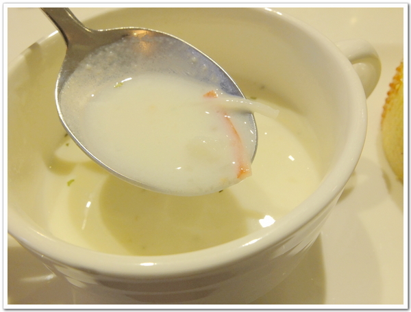 Oyami cafe：【Oyami cafe】 Mafia酸甜初體驗ღ超有料的海鮮燉飯ღ盆栽咖啡超好喝ღ