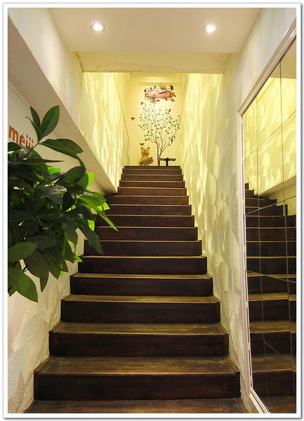 Oyami cafe：【Oyami cafe】 Mafia酸甜初體驗ღ超有料的海鮮燉飯ღ盆栽咖啡超好喝ღ