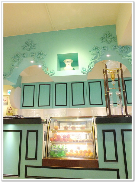 Oyami cafe：【Oyami cafe】 Mafia酸甜初體驗ღ超有料的海鮮燉飯ღ盆栽咖啡超好喝ღ