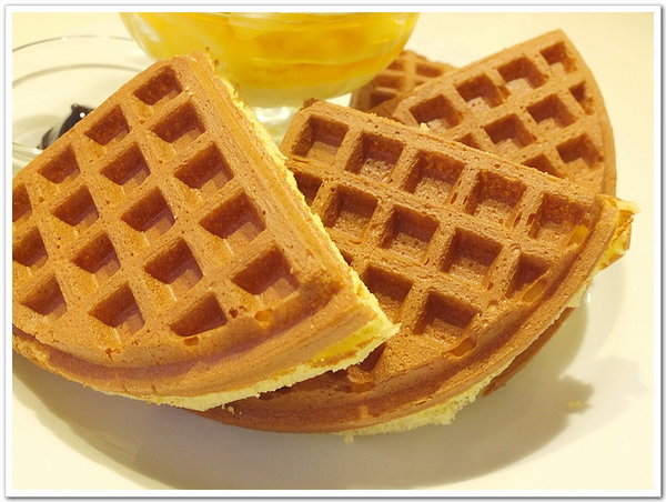 Oyami cafe：【Oyami cafe】 Mafia酸甜初體驗ღ超有料的海鮮燉飯ღ盆栽咖啡超好喝ღ