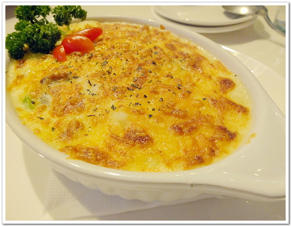 Oyami cafe：【Oyami cafe】 Mafia酸甜初體驗ღ超有料的海鮮燉飯ღ盆栽咖啡超好喝ღ