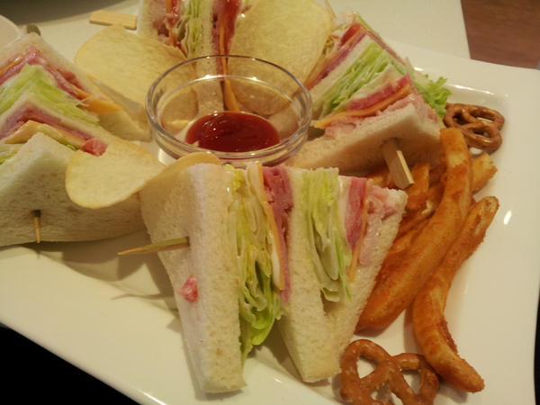 Oyami cafe： 【西門町】Oyami cafe　女孩的夢幻下午茶店