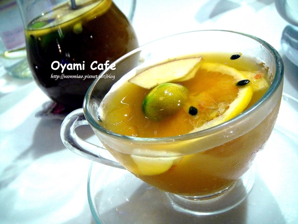 Oyami cafe：【台北市萬華區/食記】 西門町下午茶咖啡 / 鬆餅 / 義大利麵 ✿✿ Oyami Cafe ✿✿