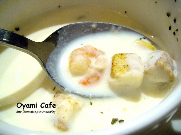 Oyami cafe：【台北市萬華區/食記】 西門町下午茶咖啡 / 鬆餅 / 義大利麵 ✿✿ Oyami Cafe ✿✿