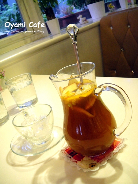 Oyami cafe：【台北市萬華區/食記】 西門町下午茶咖啡 / 鬆餅 / 義大利麵 ✿✿ Oyami Cafe ✿✿