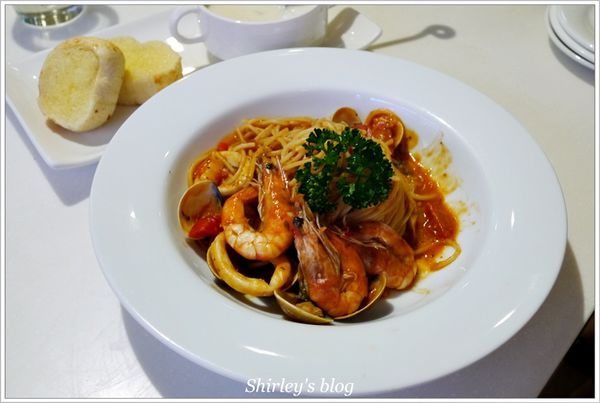 Oyami cafe：西門町‧Oyami cafe