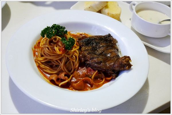 Oyami cafe：西門町‧Oyami cafe