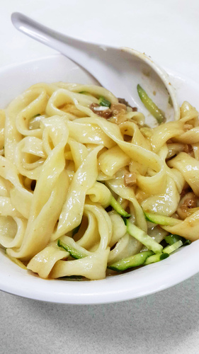 周記家常麵:【羽諾食記】周記家常麵專賣店