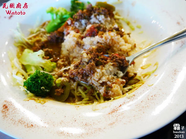 瓦圖廚房Watoto Diner：瓦圖廚房，一間有著非洲風元素的異國料理店～