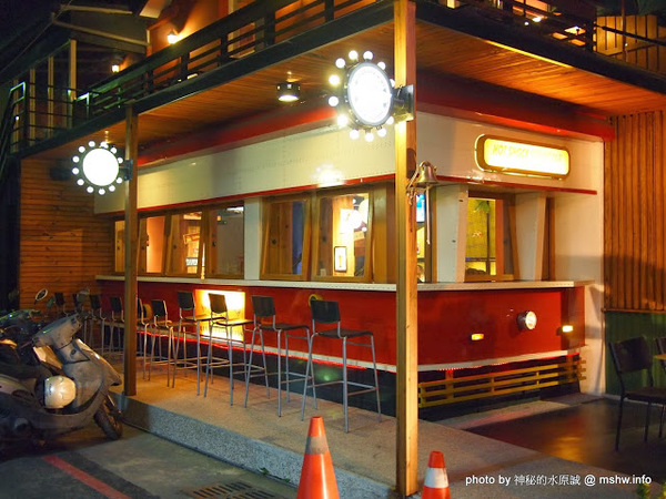 Hot Shock 哈燒庫美式餐廳:【食記】台中Hot Shock American Restaurant哈燒庫美式餐廳@西區 : 環境舒適,餐點好吃,可惜價格略高