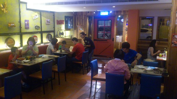 Hot Shock 哈燒庫美式餐廳：[台中][美食]Hot Shock 哈燒庫美式餐廳~享受純正美式風味