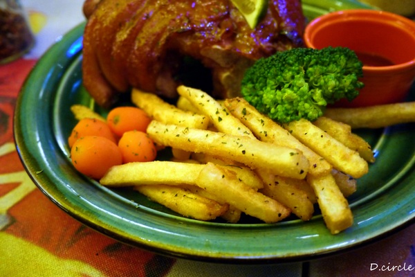 Hot Shock 哈燒庫美式餐廳:台中●西區-Hot Shock 哈燒庫美式休閒餐廳~好吃到讓外國人都想流淚的道地美式料理!!!