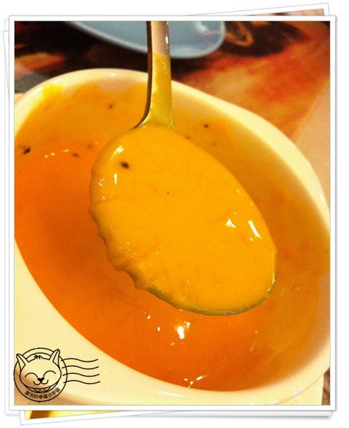 Hot Shock 哈燒庫美式餐廳:【星羽是吃貨-台中】服務貼心,吮指回味水牛城辣雞翅~Hot Shock 哈燒庫美式餐廳。