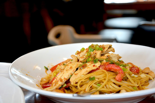 T.G.I.Friday's 星期五美式餐廳(阪急旗艦店)：[美食]TGI FRIDAYS 阪急旗艦店