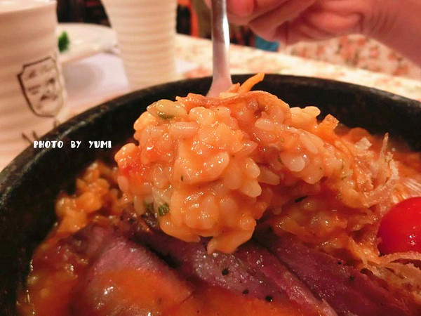 Mr.Onion天母洋蔥牛排餐廳(柏地店)：【台中食記】餐點內容及口味皆有待加強@Mr.Onion天母洋蔥牛排餐廳