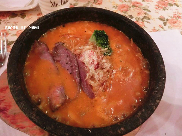 Mr.Onion天母洋蔥牛排餐廳(柏地店)：【台中食記】餐點內容及口味皆有待加強@Mr.Onion天母洋蔥牛排餐廳