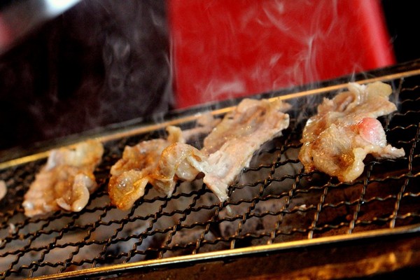 鑽木取火日式燒肉(新莊泰林店):【美食。新北】中秋過了,也要繼續吃烤肉 ❤鑽木取火❤