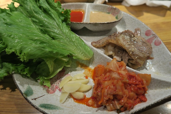 顛 居酒屋(石牌店)：台北 捷運石牌站 顛居酒屋~從來沒讓人失望的超好吃牛肋條