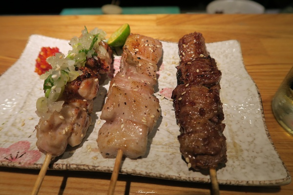 顛 居酒屋(石牌店)：台北 捷運石牌站 顛居酒屋~從來沒讓人失望的超好吃牛肋條