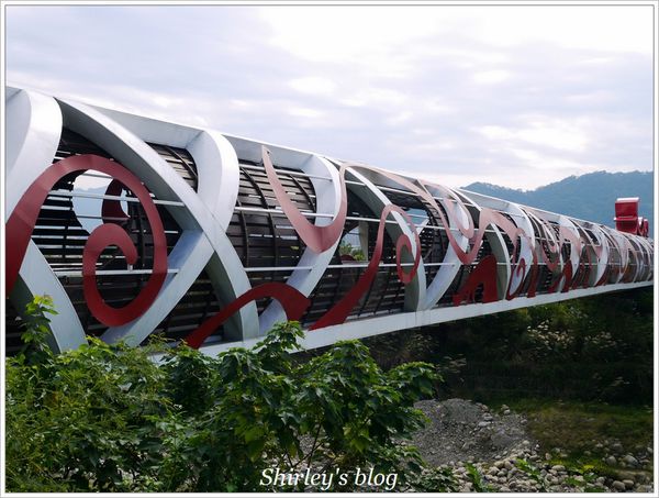 三鶯龍窯橋:鶯歌‧三鶯桃花源