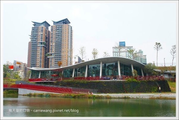 秋紅谷公園 (10).JPG